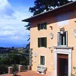 Milani Residenza D'epoca Hotel 4*